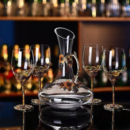HMR - 5-Piece Red Wine Glass Set Exquisite Vintage Decanter