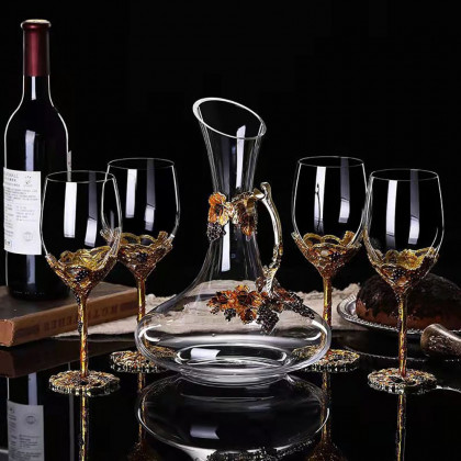 HMR - 5-Piece Red Wine Glass Set Exquisite Vintage Decanter