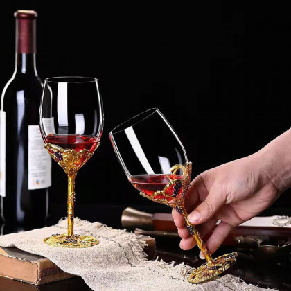 HMR - 5-Piece Red Wine Glass Set Exquisite Vintage Decanter