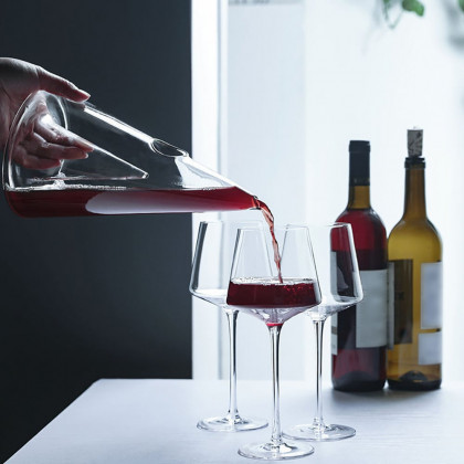 HMR - Unique Pyramid Glass Wine Decanter Hand Blown Red Wine Carafe with Wide Base