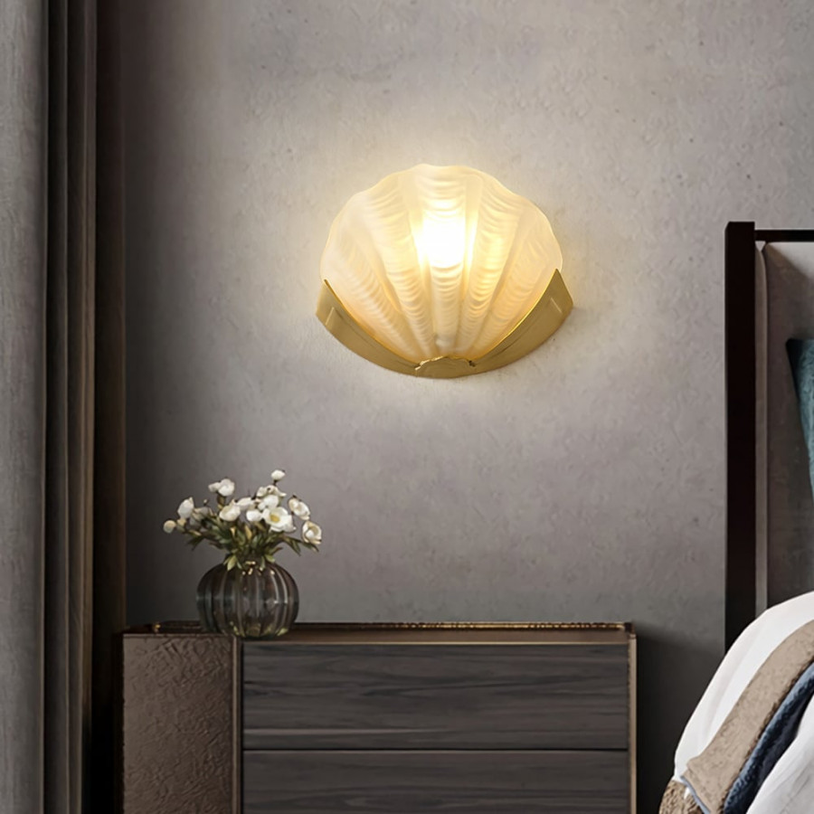 HMR - Art Deco Brass Wall Sconce Glass Shell Shape Golden Wall Light for Bedroom