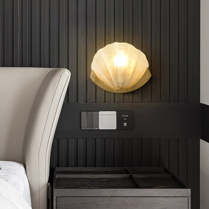 HMR - Art Deco Brass Wall Sconce Glass Shell Shape Golden Wall Light for Bedroom