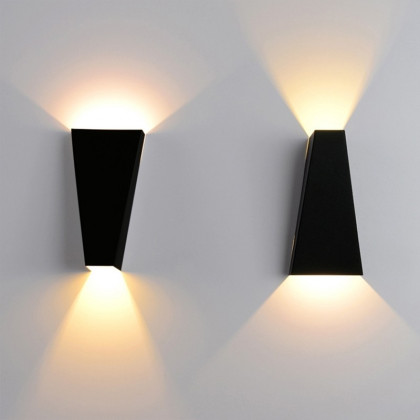 HMR - Single-Light Up and Down Wall Light Sconce in Black, Metal