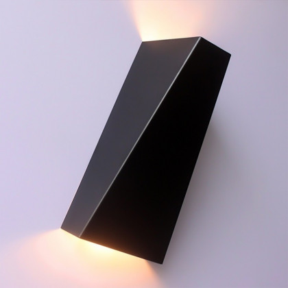 HMR - Single-Light Up and Down Wall Light Sconce in Black, Metal