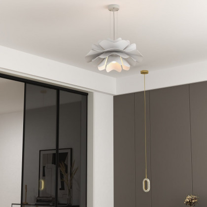 HMR - Acrylic Pendant Chandelier in Flower Shape in White