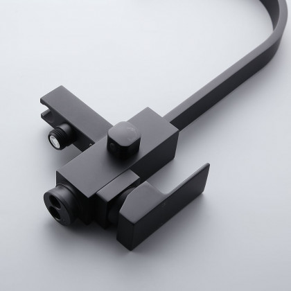 HMR - Dree Standing Faucet with High-Arc Spout in Matte Black