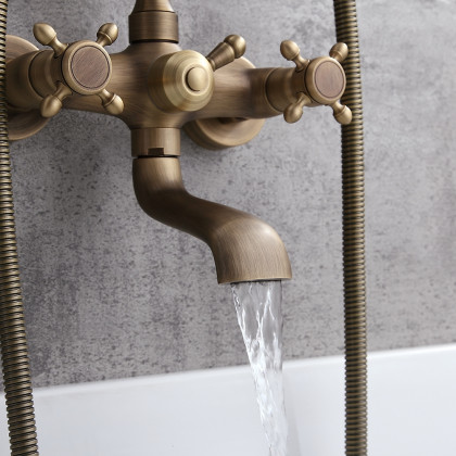 HMR - Chester Wall Mount Clawfoot Tub Filler in Brass