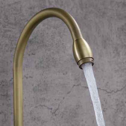 HMR - Stev Classic Goosenecked Single Handle 1-Hole Kitchen Faucet Solid Brass in Antique Brass