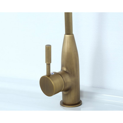 HMR - Stev Classic Goosenecked Single Handle 1-Hole Kitchen Faucet Solid Brass in Antique Brass