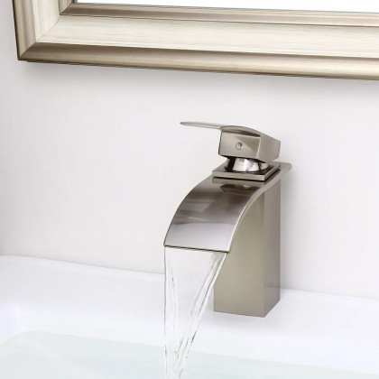 HMR - Milly Waterfall Single Hole Faucet Sink in Nickel