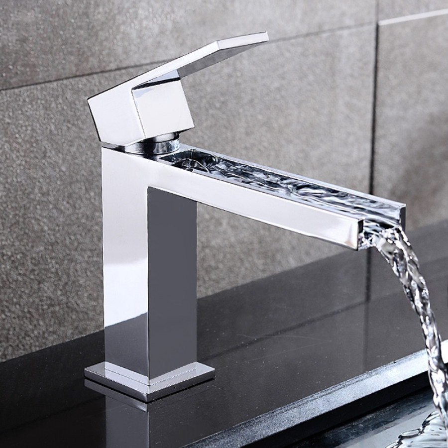 HMR - Single Hole Bathroom Sink Faucet Solid Brass in Polished Chrome
