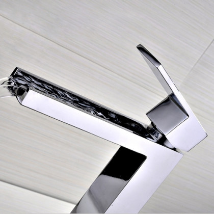HMR - Fiego Polished Waterfall 1-Hole Faucet Sinks in Chrome