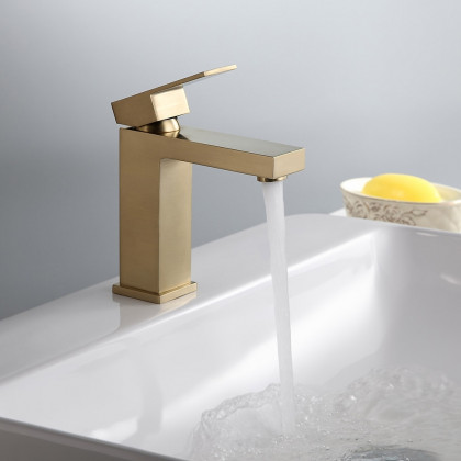 HMR - Deck Mounted One-Hole Single Handle Bathroom Sink Faucet in Vland Stylish Luxury