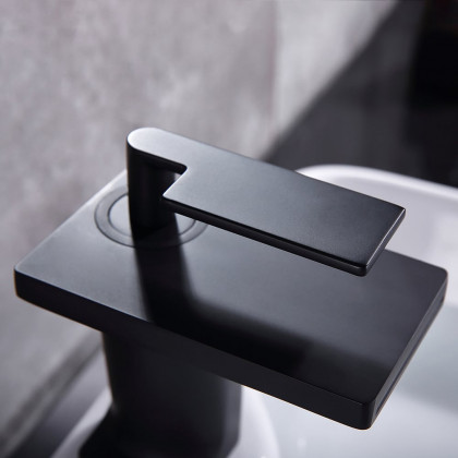 HMR - Single Handle Bathroom Faucet Solid Brass in Matte Black