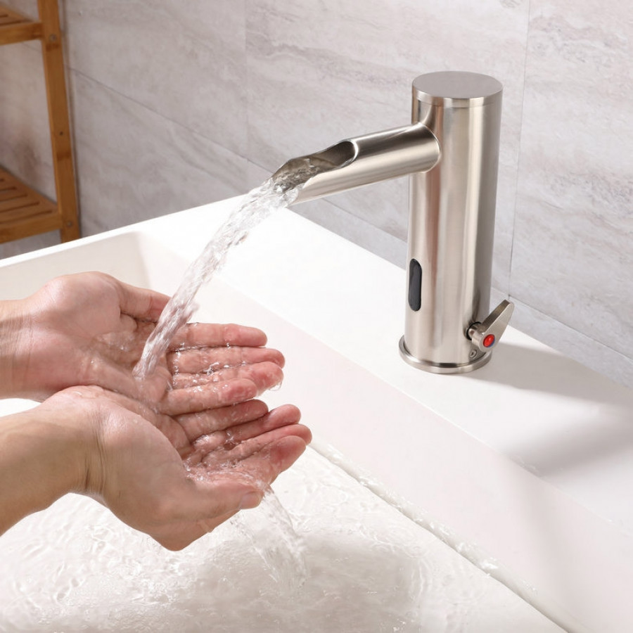 HMR - Spout Touchless Automatic Sensor Hot and Cold Sink Faucet in 7.36"H, Brass