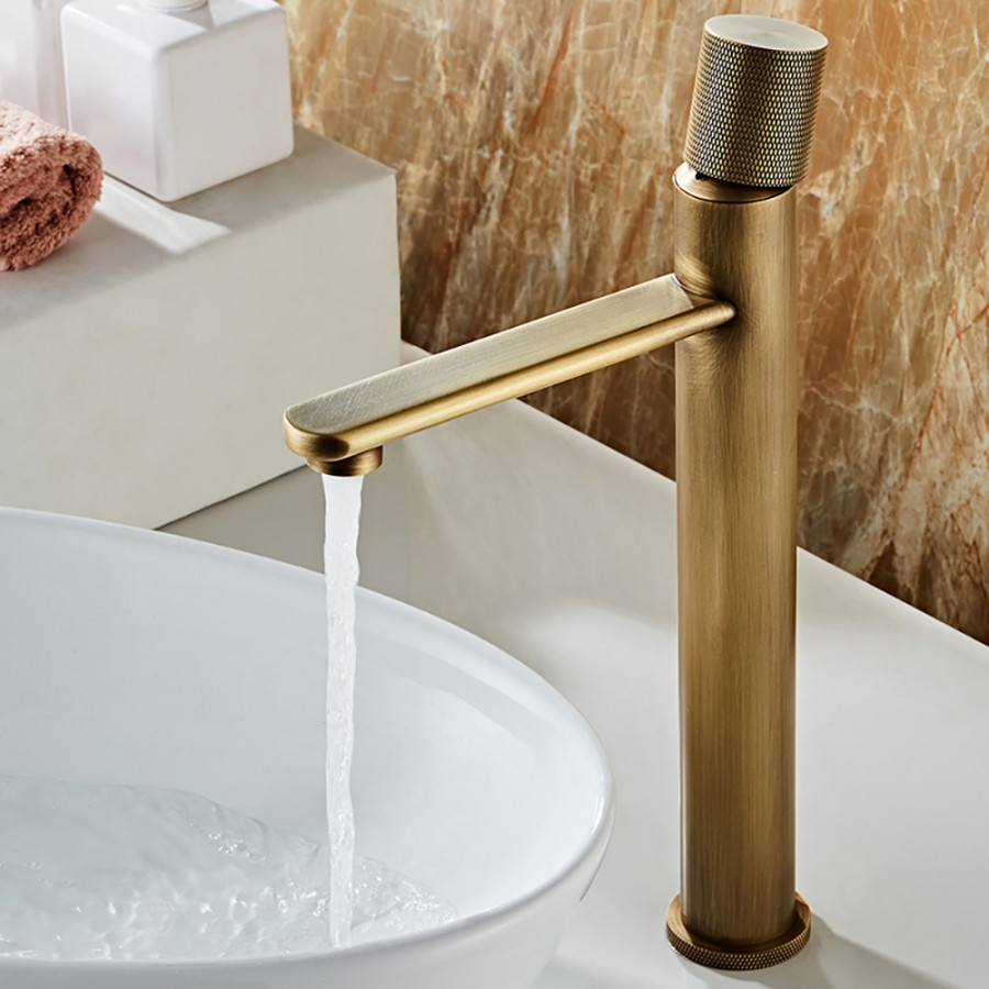 HMR - Single Hole Sink Faucet with Single Knob in Brass