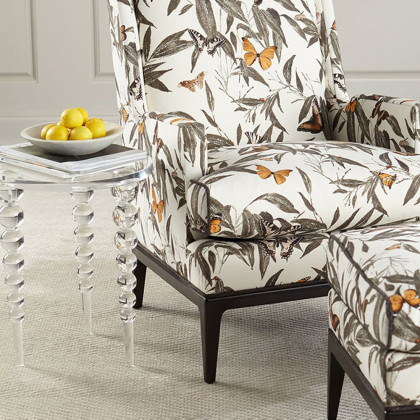 HMR - Acrylic Round Side Table in Clear