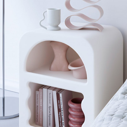 HMR - Codiys Art Deco White Nightstand with Open Storage Bedside Table with Shelves
