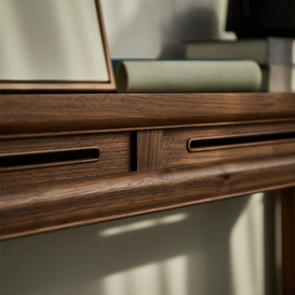 HMR - 47.2" Mid Century Modern Console Table Walnut Solid Wood Entryway Table with 4 Legs