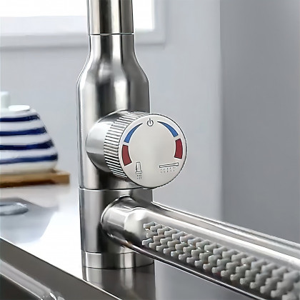 HMR - 720° Rotating Pull-Out Design Swivel Waterfall Kitchen Faucet