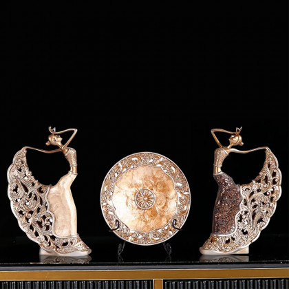 HMR - 3PCS Vintage Gold Figure Statue Sculpture Set Romantic Shell Dancer Desktop Decor