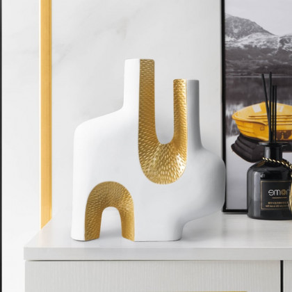 HMR - Modern Resin Abstract Sculpture Decorative Figurine Object Desk Decor Art White & Gold