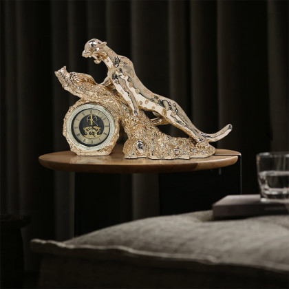 HMR - Gold Electroplating Cheetah Mute Imitation Diamond Resin Table Clock Home Decoration