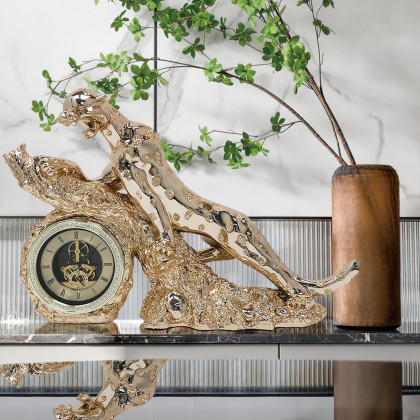 HMR - Gold Electroplating Cheetah Mute Imitation Diamond Resin Table Clock Home Decoration