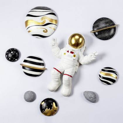 HMR - 9-Pieces Art Deco Astronaut Planet Wall Decor Hanging Resin Person Sculpture Statue Set
