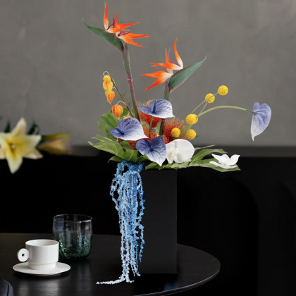 HMR - Modern Iris Artificial Flowers Arrangement in Vase Black Acrylic Vase Fake Flower Decor