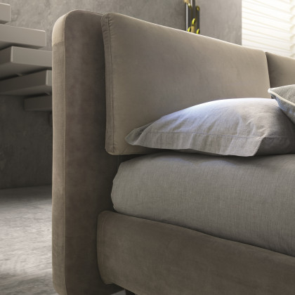 J&M Cortina Queen Bed - Taupe