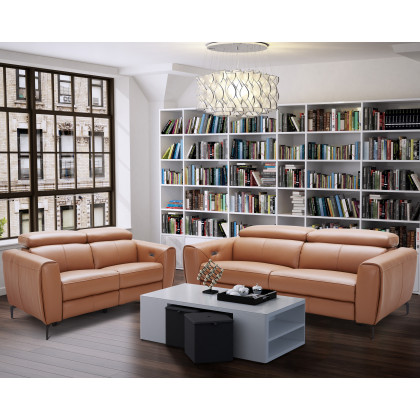 J&M Lorenzo Loveseat - Caramel