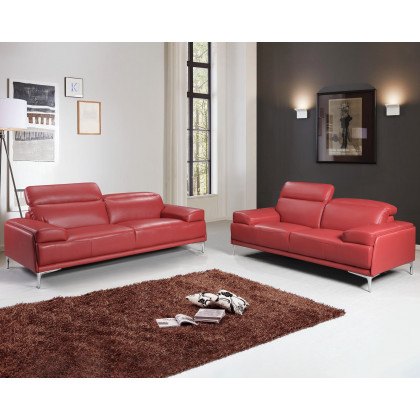J&M Nicolo Loveseat - Red