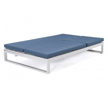 LeisureMod Chelsea Convertible Double Chaise Lounge Chair and Sofa with Cushions - Blue, White