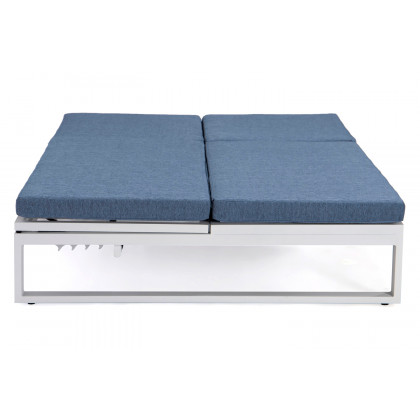 LeisureMod Chelsea Convertible Double Chaise Lounge Chair and Sofa with Cushions - Blue, White