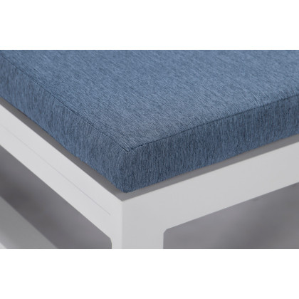 LeisureMod Chelsea Convertible Double Chaise Lounge Chair and Sofa with Cushions - Blue, White