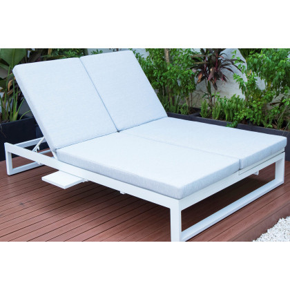 LeisureMod Chelsea Convertible Double Chaise Lounge Chair and Sofa with Cushions - Light Gray, White