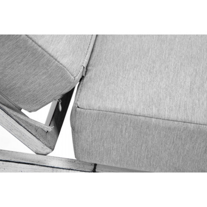 LeisureMod Chelsea Modern Outdoor Weathered Gray Chaise Lounge Chair with Cushions - Light Gray