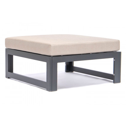 LeisureMod Chelsea 6-Piece Patio Ottoman Sectional Black Aluminum with Cushions - Beige