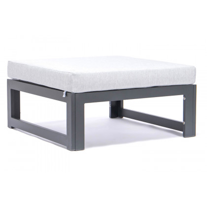 LeisureMod Chelsea 6-Piece Patio Ottoman Sectional Black Aluminum with Cushions - Light Gray