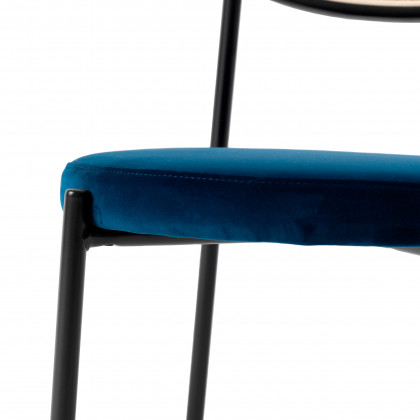 LeisureMod Euston Modern Wicker Dining Chair With Velvet Round Seat - Navy Blue