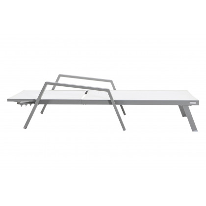 LeisureMod Marlin Modern Gray Aluminum Outdoor Chaise Lounge Chair With Arms and Square Fire Pit Side Table for Patio - White