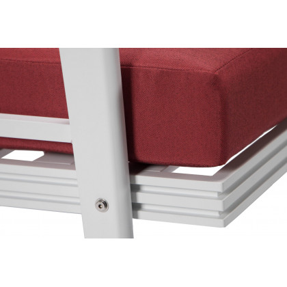 LeisureMod Walbrooke Modern White Patio Conversation With Square Fire Pit With Slats Design & Tank Holder - Red