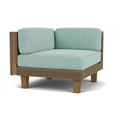 Lloyd Flanders™ Catalina Corner Sectional - Fawn