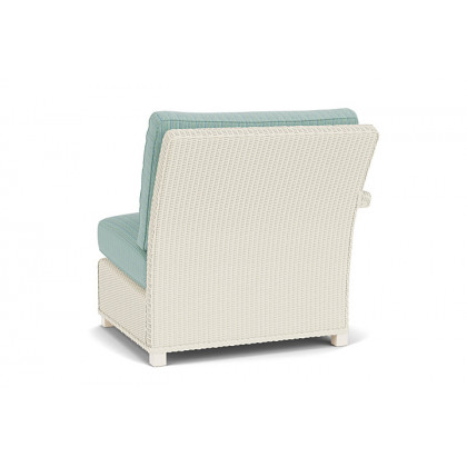 Lloyd Flanders™ Hamptons Right Arm Sectional - Ivory