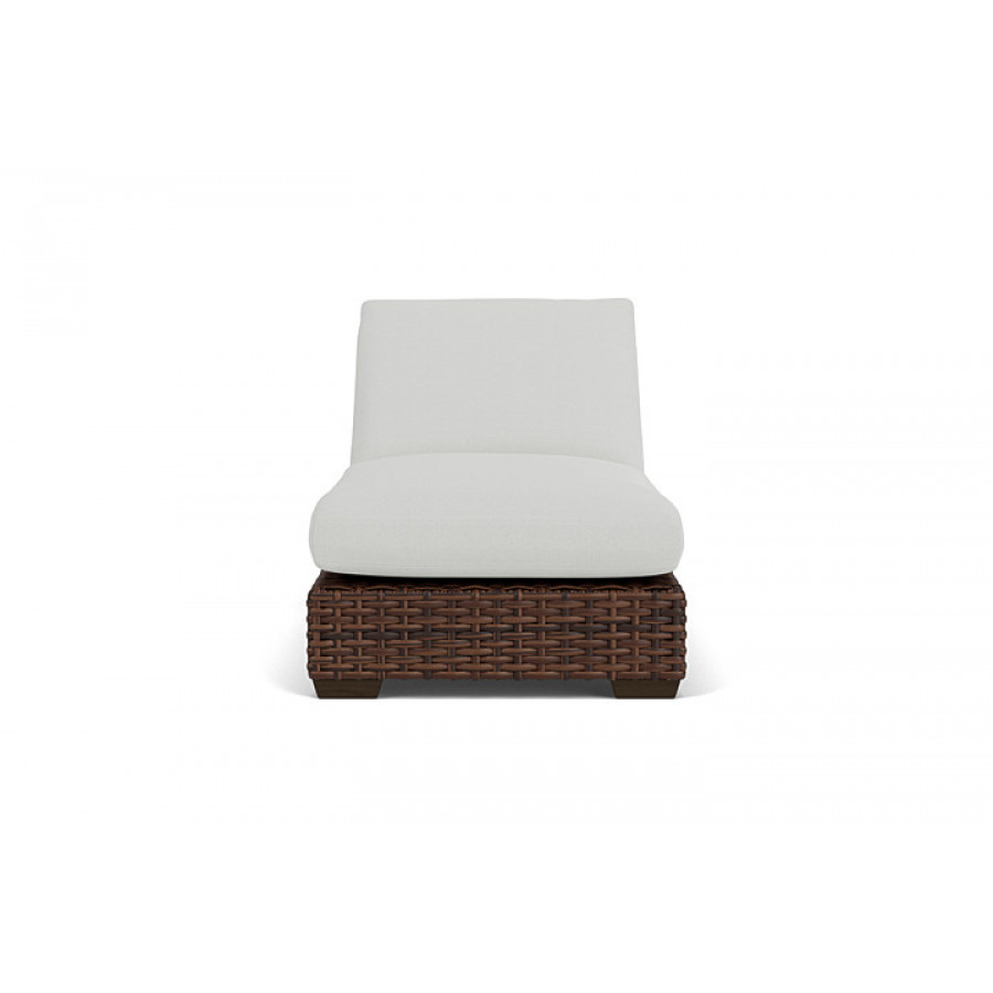 Lloyd Flanders - Contempo Chaise