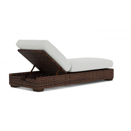 Lloyd Flanders™ Contempo Chaise - Loveboat Mint