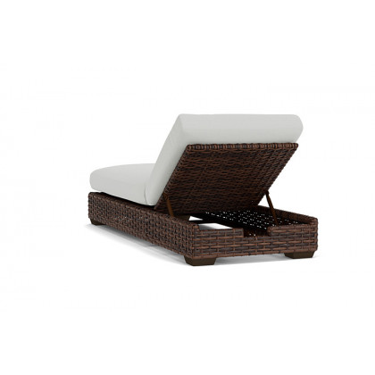 Lloyd Flanders™ Contempo Chaise - Loveboat Mint