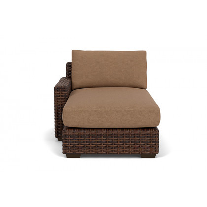 Lloyd Flanders - Contempo Right Arm Chaise