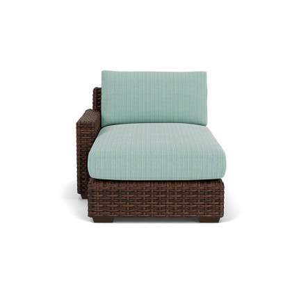 Lloyd Flanders - Contempo Right Arm Chaise